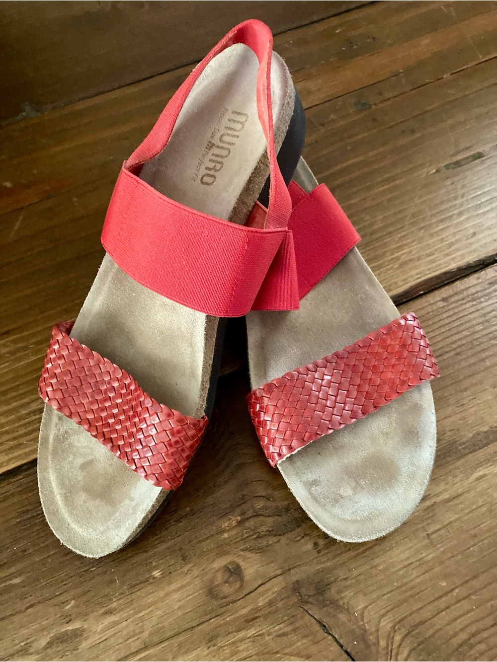 Munro Pisces Red Sandal